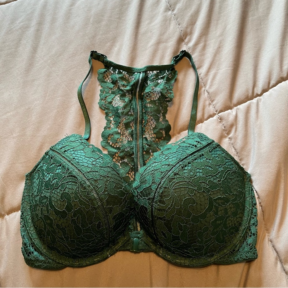 Victoria’s Secret Very Sexy Push Up Bra Underwire Front Close Lace Green 32D